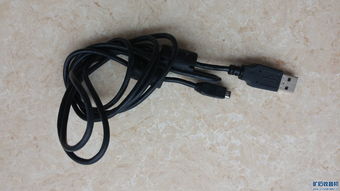 清理电脑线材 从杂乱到有序，高效管理必备攻略